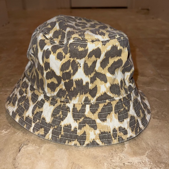 aerie Accessories - Aerie Leopard Bucket Hat
